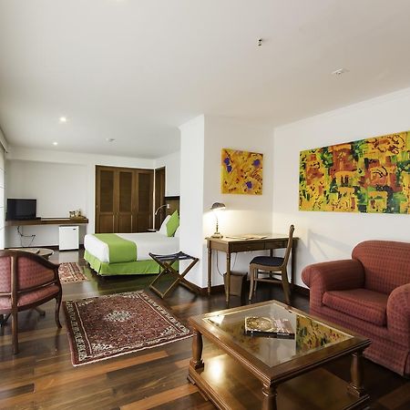 Hotel Emaus Богота Екстер'єр фото