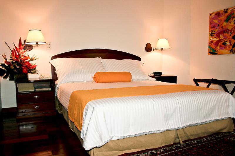 Hotel Emaus Богота Екстер'єр фото
