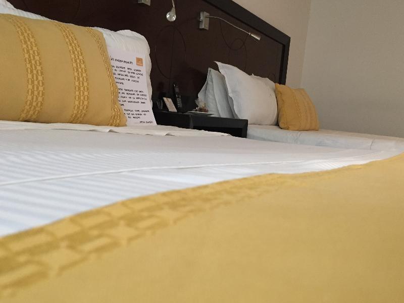 Hotel Emaus Богота Екстер'єр фото